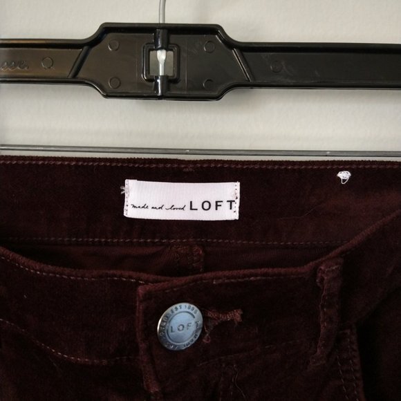 NWOT Ann Taylor LOFT Velvet Skinny Pants- Wine Velvet, Sz 8 - Picture 4 of 4